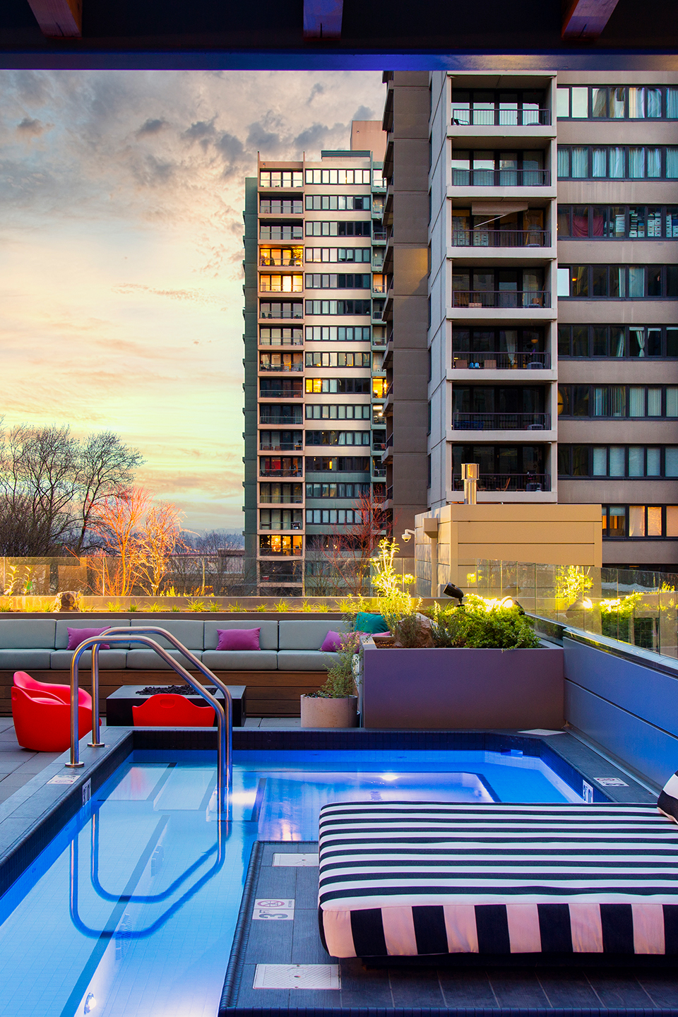 Resort-style swimming pool